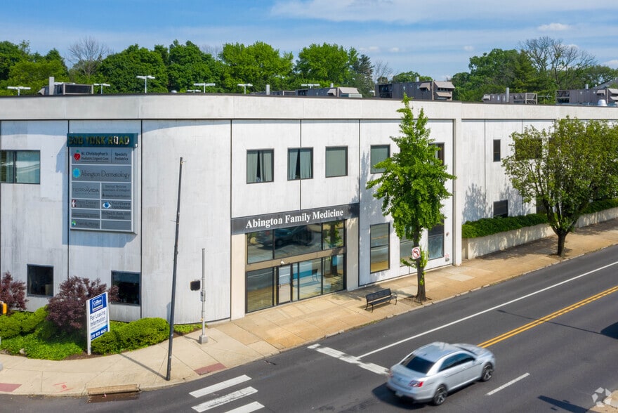 Primary Photo Of 500 Old York Rd, Jenkintown Medical For Lease