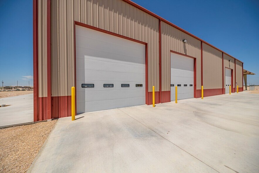 More Photos Of 16651 W Basin St, Odessa Industrial For Sale