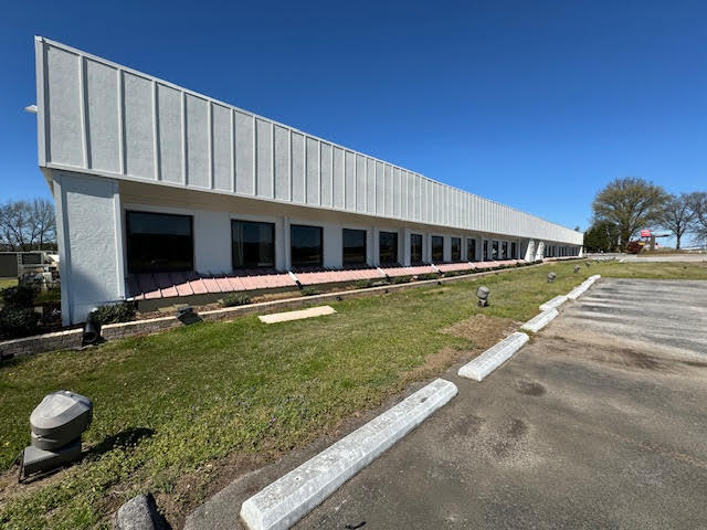 More Photos Of 7272 Governors Dr NW, Huntsville Warehouse For Lease