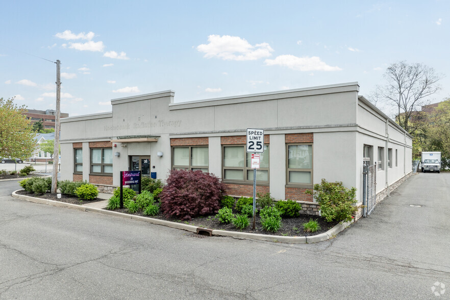 Primary Photo Of 20 Woodridge Ave, Hackensack Medical For Lease