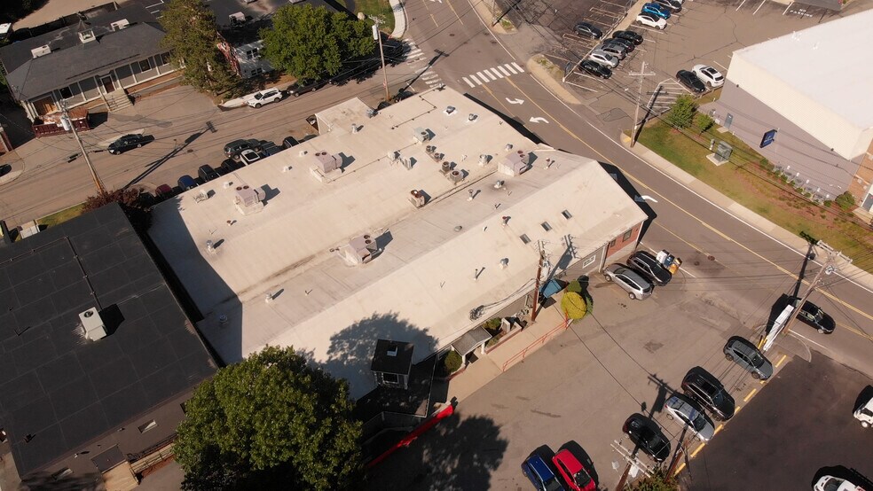 More Photos Of 180 Bear Hill Rd, Waltham Medical For Sale