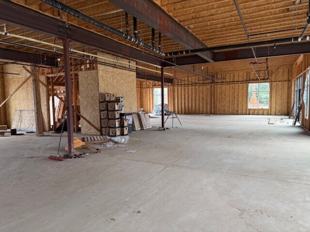 More Photos Of 6252 Portal Way, Ferndale Office For Lease