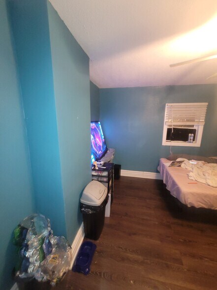 More Photos Of 2536 Indianapolis Ave, Indianapolis Apartments For Sale