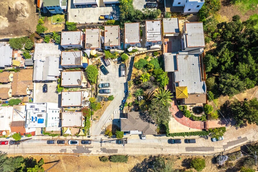 More Photos Of 1303 Lilac Terrace, Los Angeles Apartments For Sale