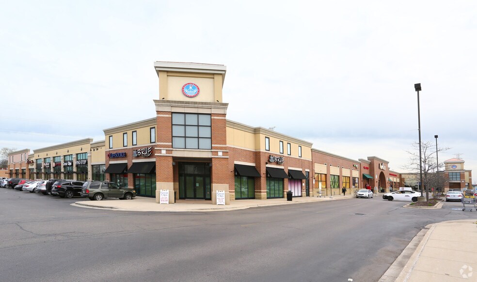 More Photos Of 2400-2438 Main St, Evanston General Retail For Lease