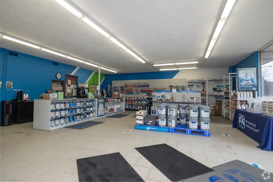 More Photos Of 315-319 E Market St, Akron General Retail For Sale