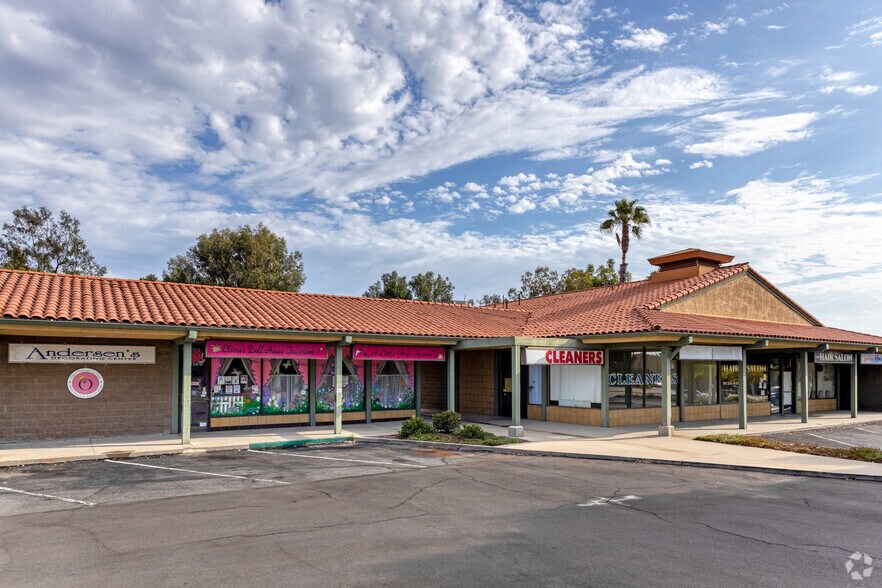 More Photos Of 2037-2081 Palos Verdes Dr N, Lomita Freestanding For Lease