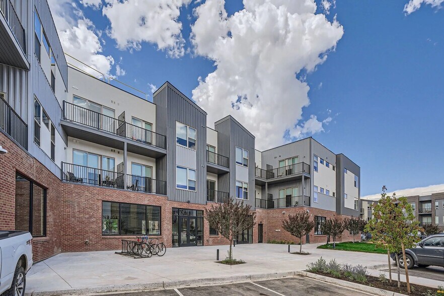 Primary Photo Of 920 Highway 133, Carbondale Apartments For Lease