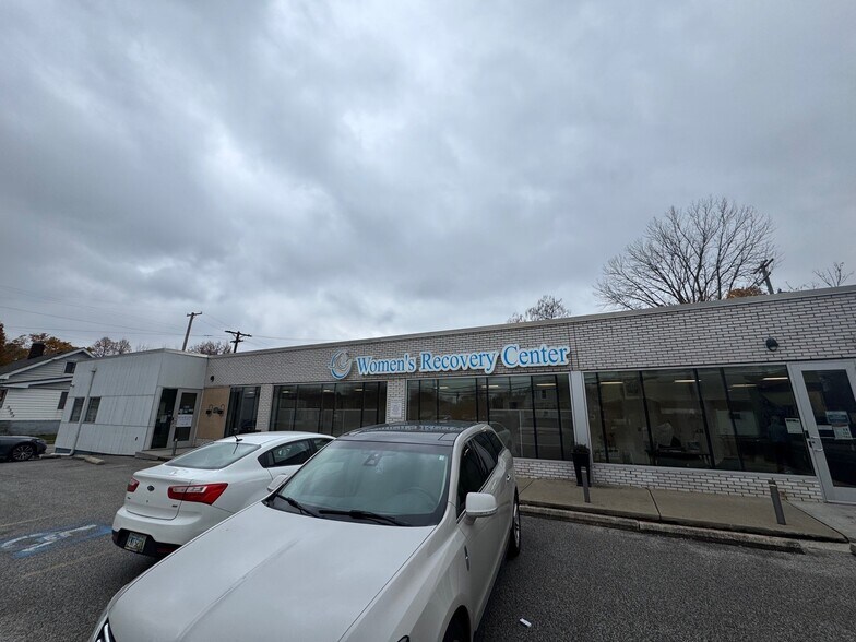 More Photos Of 6205 Storer Ave, Cleveland Medical For Sale