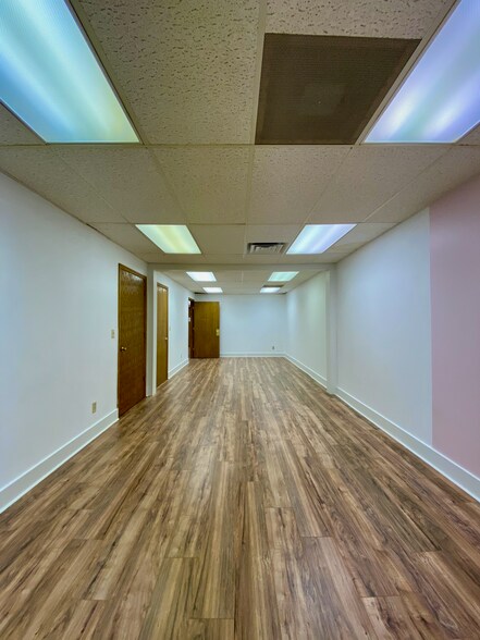 More Photos Of 69 N Lake St, Forest Lake Office For Lease