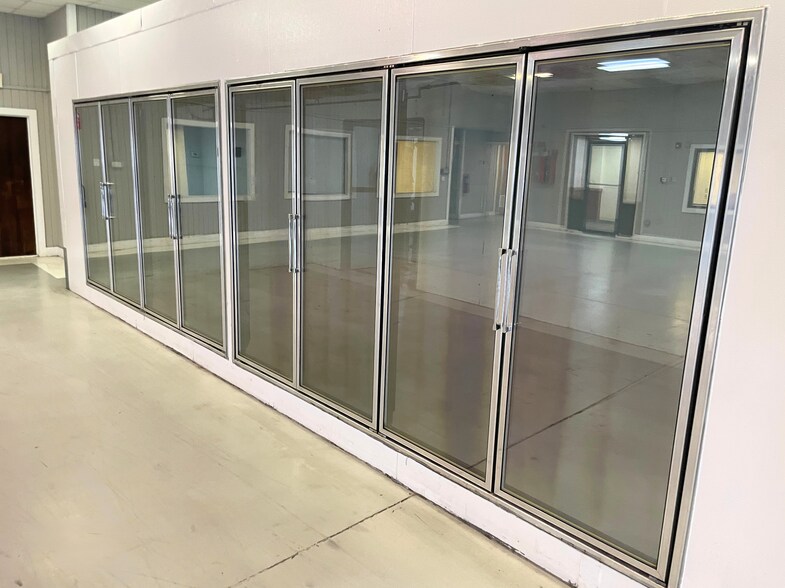 More Photos Of 2501 E President St, Savannah Food Processing For Lease