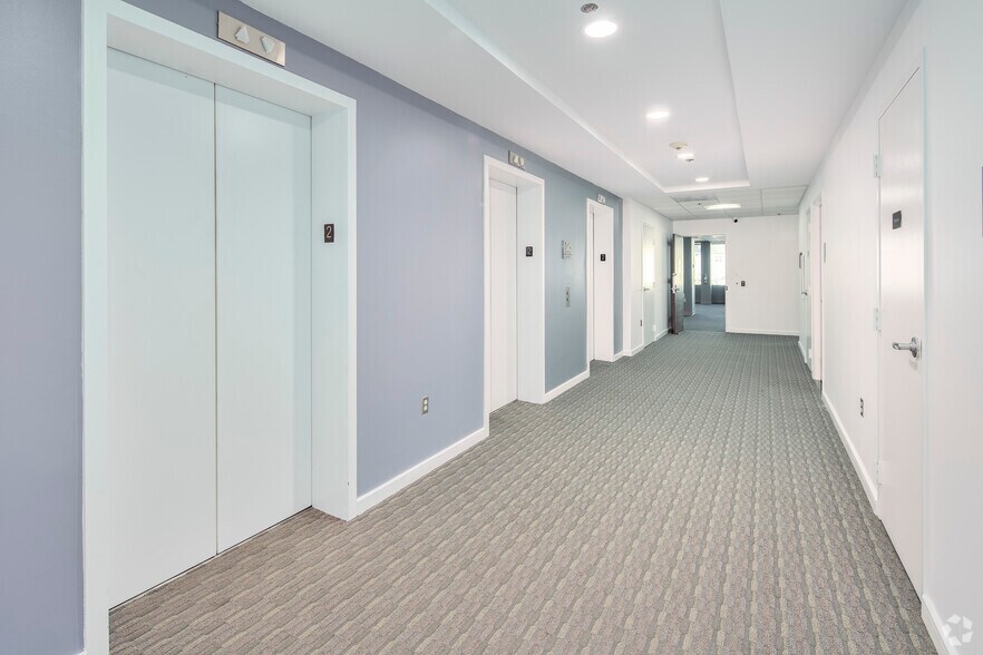 More Photos Of 10210 Greenbelt Rd, Lanham Office For Sale