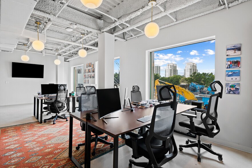 More Photos Of 300 SW 1st Ave, Fort Lauderdale Coworking Space