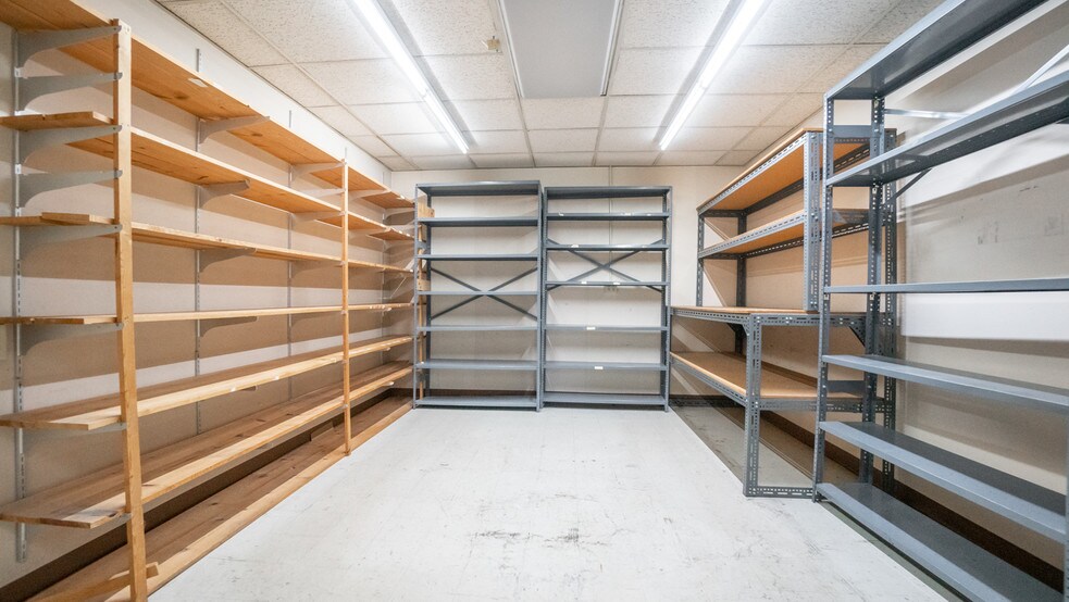 More Photos Of 7007 Calumet Ave, Hammond General Retail For Sale