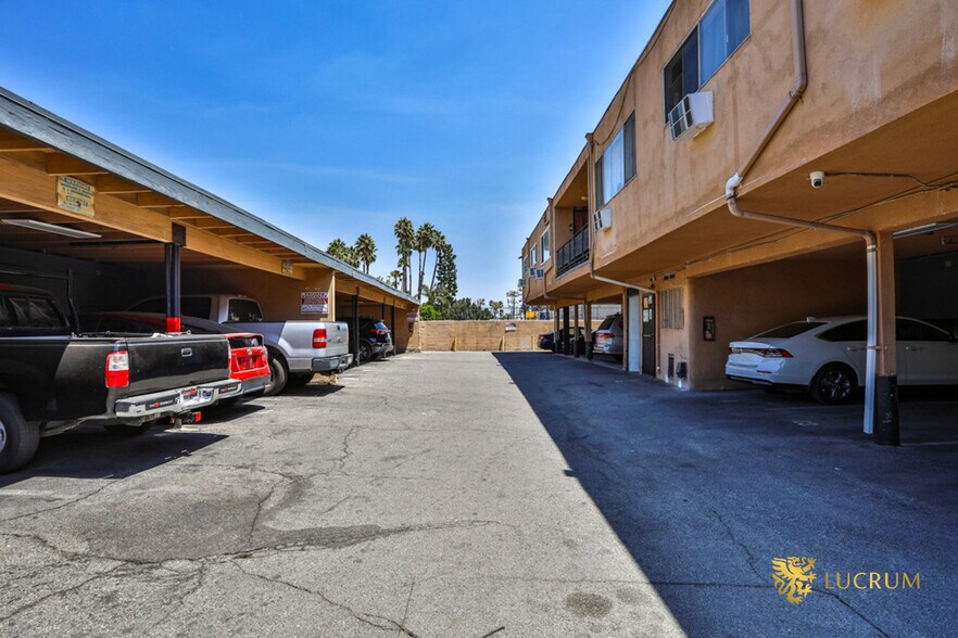 More Photos Of 20951 Roscoe Blvd, Canoga Park Apartments For Sale