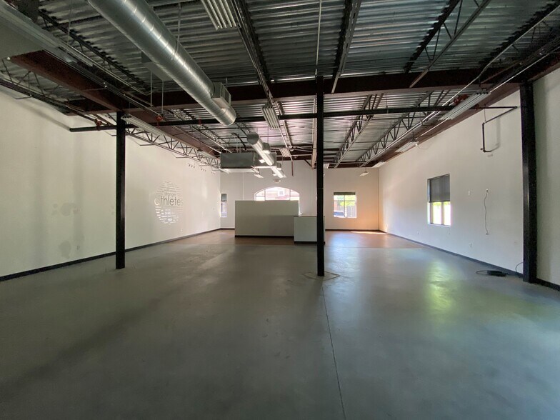 More Photos Of 8101 Kuykendahl Rd, The Woodlands Office For Lease