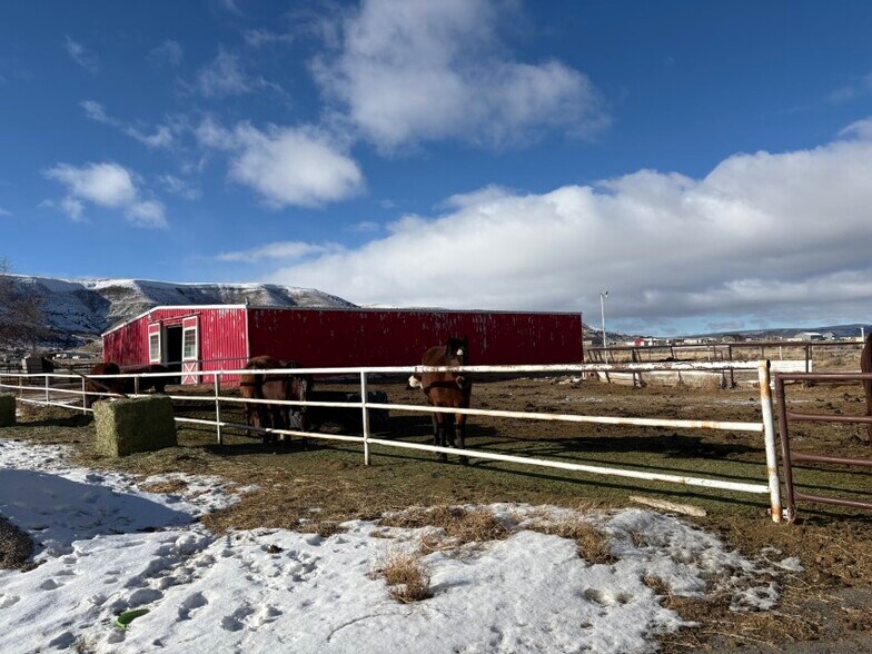 More Photos Of 450 Yellowstone Rd, Rock Springs Specialty For Sale