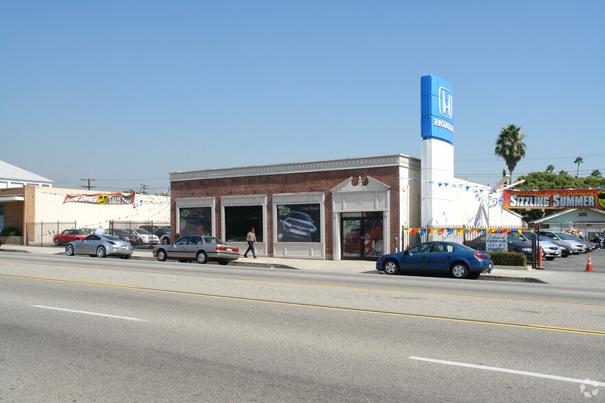 More Photos Of 138-144 S Glendale Ave, Glendale Unknown For Lease