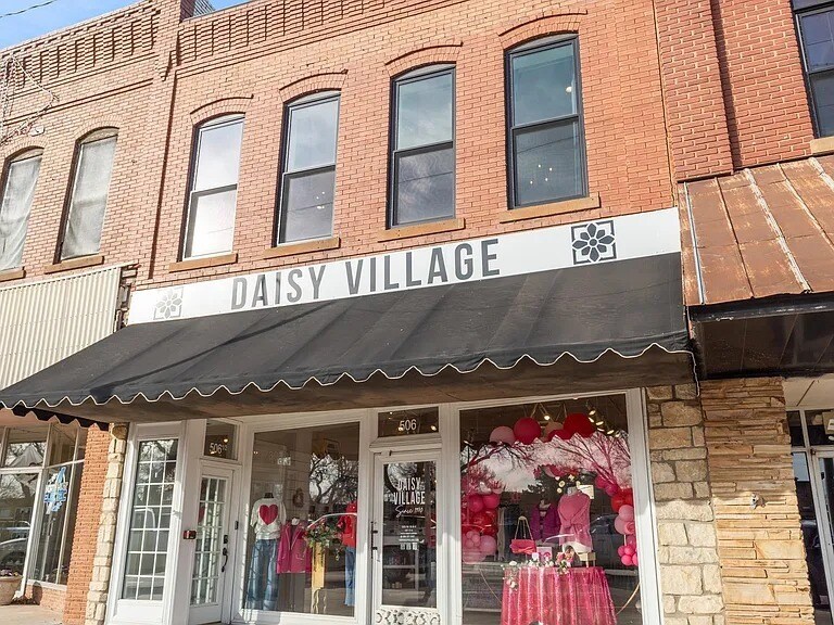 Primary Photo Of 506 Flynn St, Alva Storefront Retail Residential For Sale