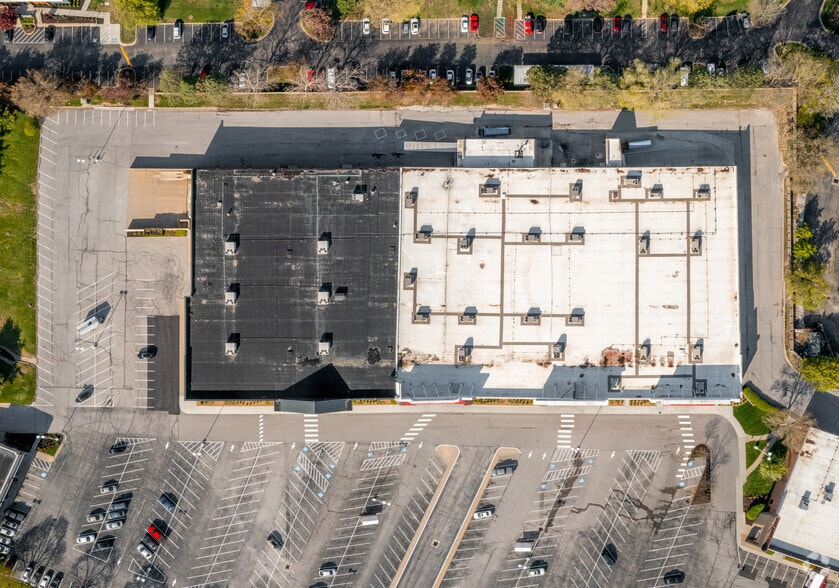 More Photos Of 9510-9676 Quivira Rd, Lenexa Unknown For Lease