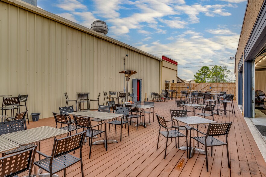 More Photos Of 3571/3585 McGehee Rd, Montgomery Restaurant For Sale