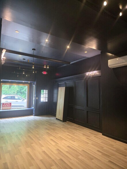 More Photos Of 36 Garth Rd, Scarsdale Storefront Retail Residential For Lease