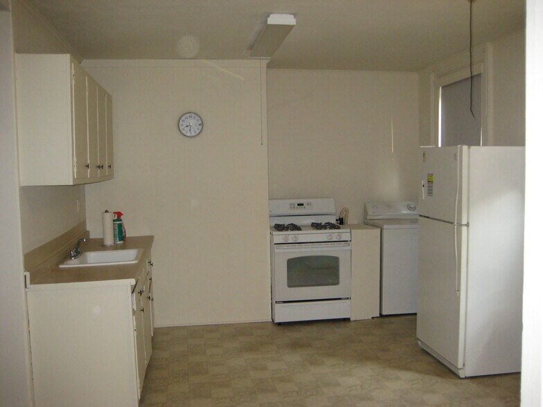 More Photos Of 360 Western Hwy, Tappan Apartments For Sale