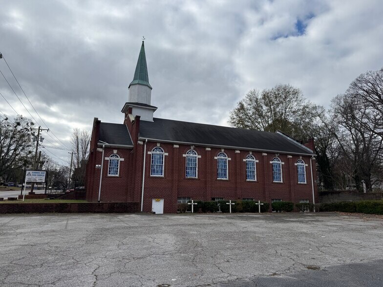 More Photos Of 1309 Woodside Ave, Greenville Specialty For Sale