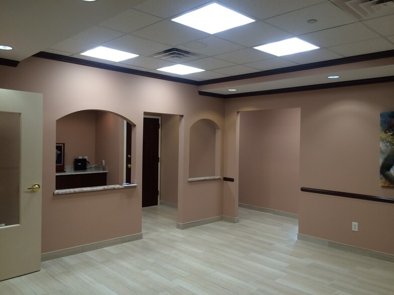 More Photos Of 280 State Route 35, Red Bank Medical For Lease