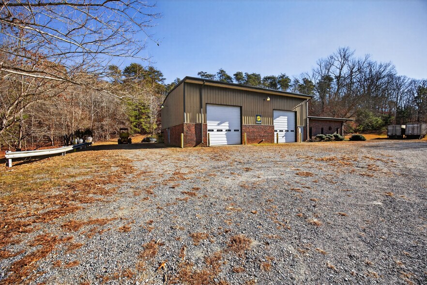 More Photos Of 6193 US Highway 220, Madison Flex For Sale