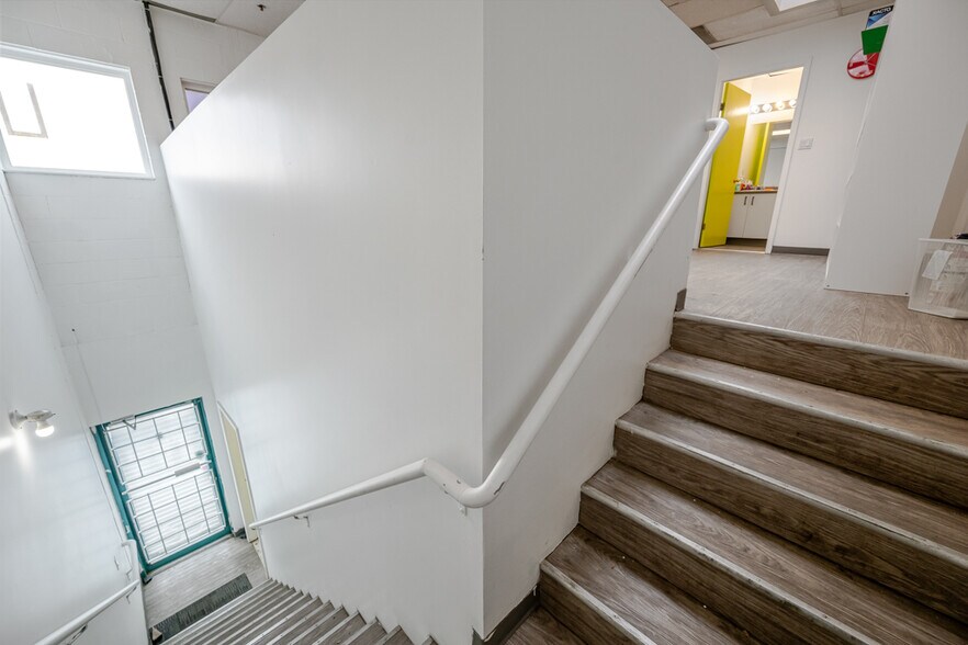 More Photos Of 8207 Swenson Way S, Delta Warehouse For Sale