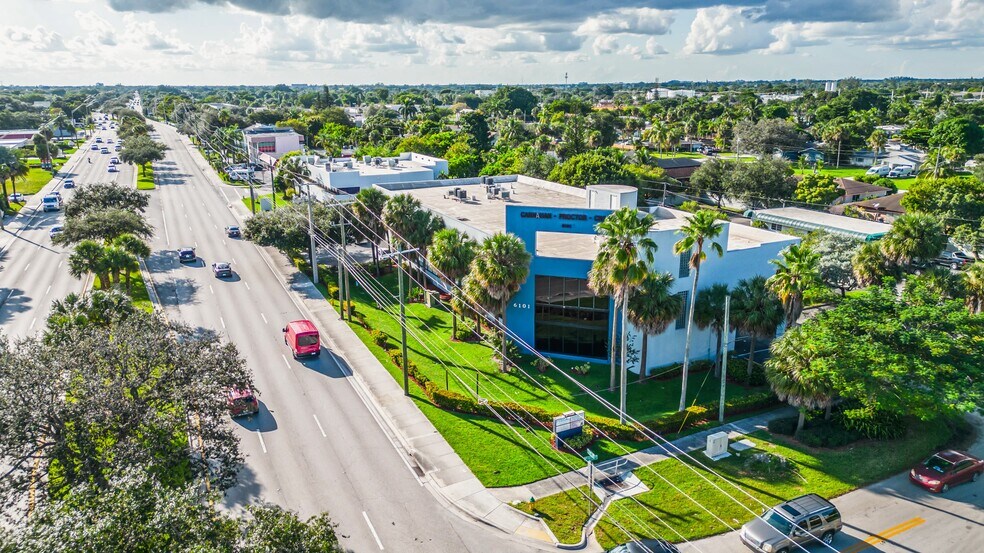 More Photos Of 6101 W Atlantic Blvd, Margate Medical For Lease