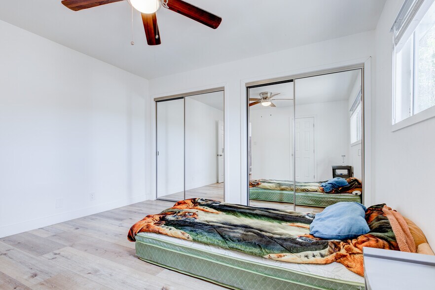 More Photos Of 1720 Cerritos Ave, Long Beach Apartments For Sale