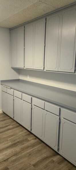 More Photos Of 4075 Whittier Blvd, Los Angeles Healthcare For Lease