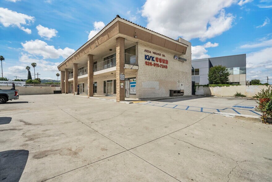 More Photos Of 19254 E Walnut Dr N, Rowland Heights Office For Sale