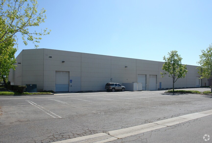 More Photos Of 1601 Emerson Ave, Oxnard Manufacturing For Lease