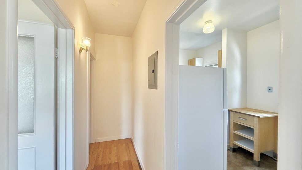 More Photos Of 6446-6452 Colby St, Oakland Apartments For Sale