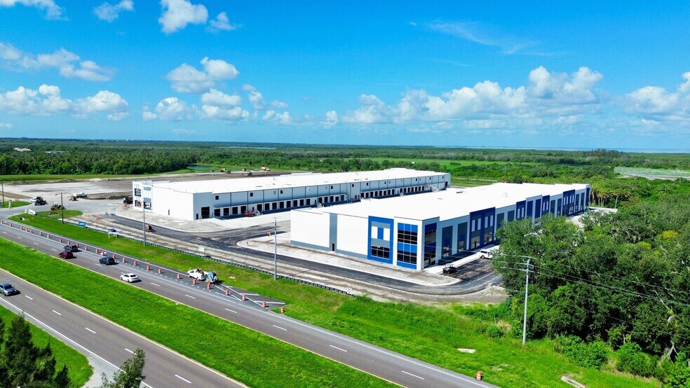 Primary Photo Of 11805 US Highway 41, Palmetto Unknown For Lease