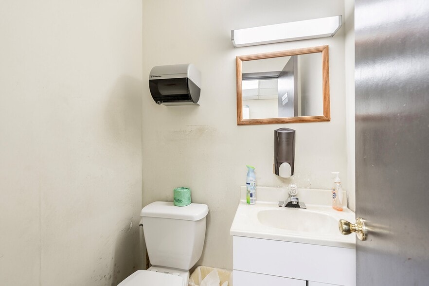 More Photos Of 641 Beach Ave, Stafford Township Airport For Sale