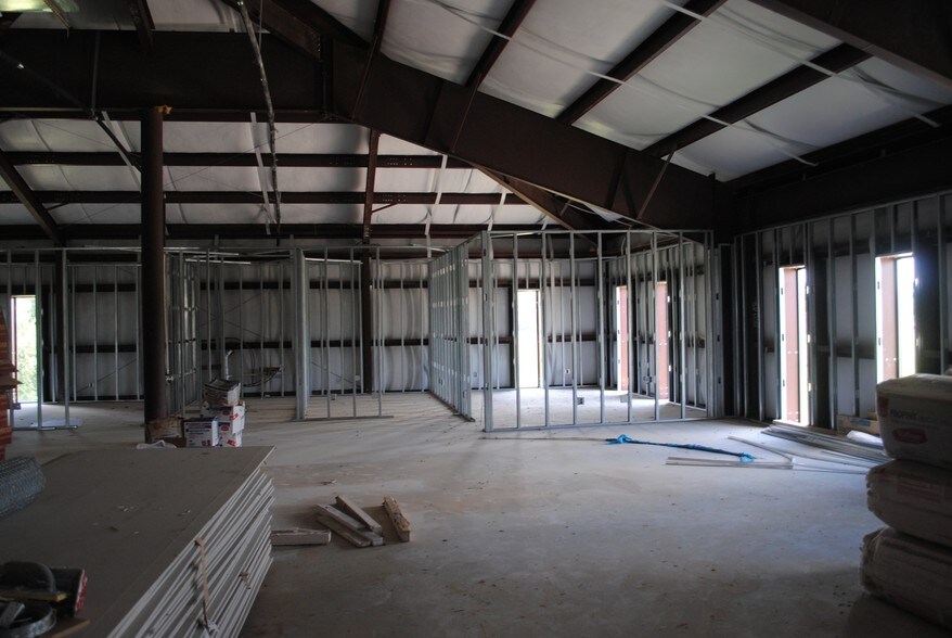 More Photos Of 108 Martin Ct, Trinity Office For Sale