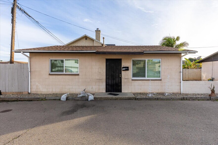 More Photos Of 1129-1139 Georgia St, Imperial Beach Apartments For Sale