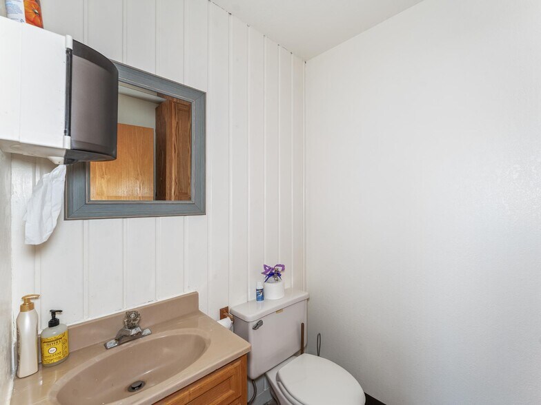 More Photos Of 1791 Superior St, Three Lakes Storefront For Sale