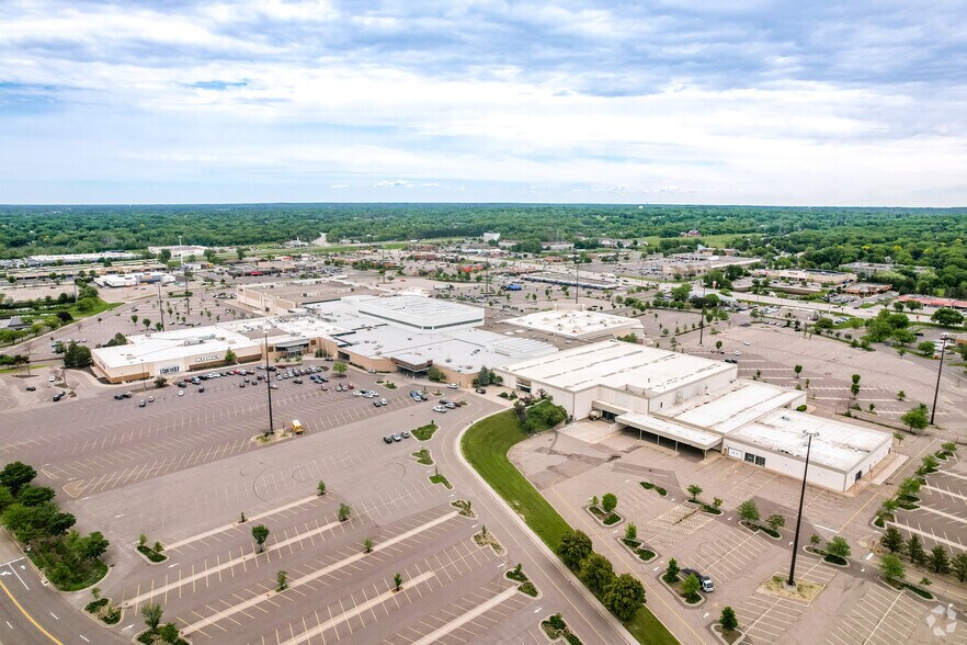 More Photos Of 3001 N White Bear Ave, Maplewood Department Store For Sale