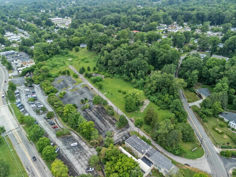 More Photos Of 203 Michigan Ave, Oak Ridge Land For Sale
