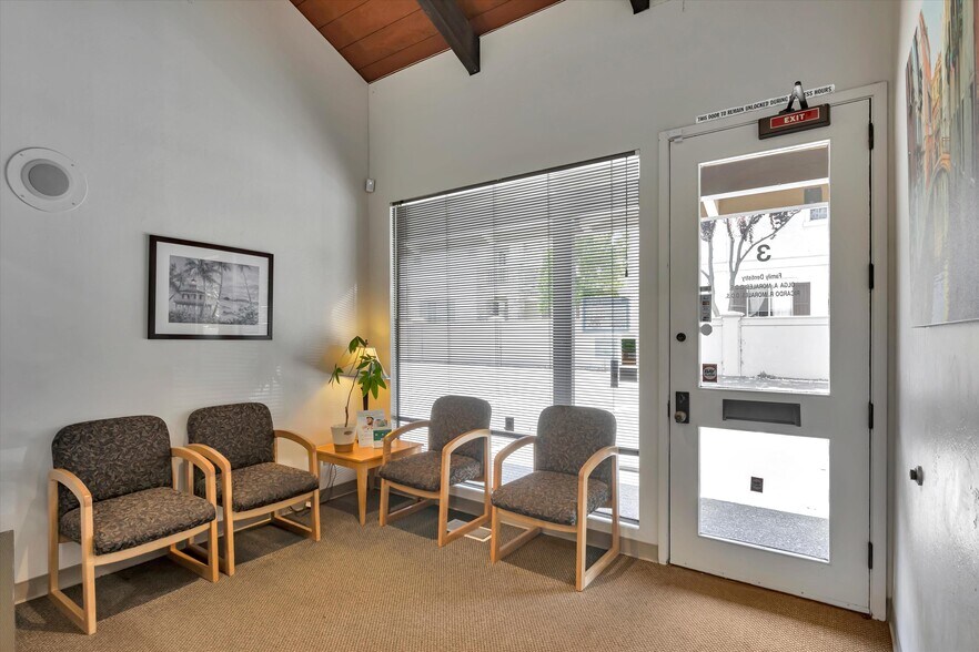 More Photos Of 4138 Dyer St, Union City Medical For Sale