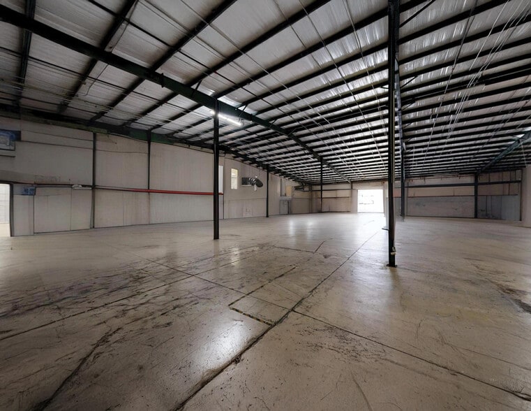 More Photos Of 12450 Automobile Blvd, Clearwater Warehouse For Sale