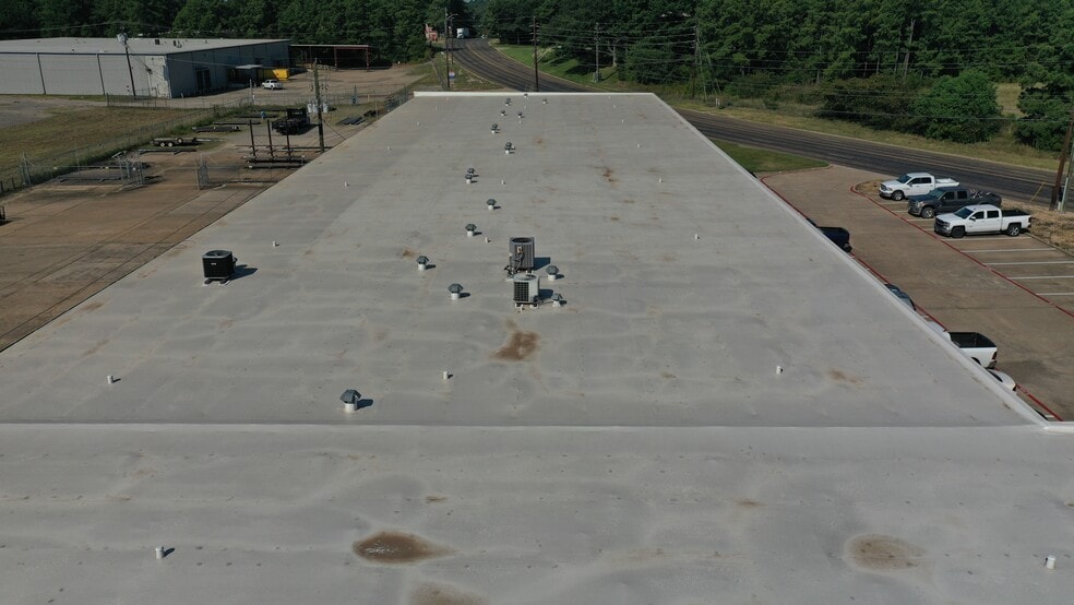 More Photos Of 1612-1630 E Whaley St, Longview Industrial For Sale