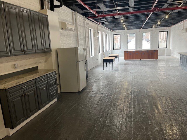 More Photos Of 646 Dean St, Brooklyn Storefront Retail Office For Lease