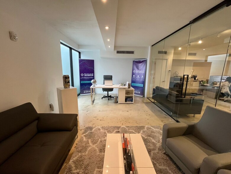 More Photos Of 2920 NW 5th Ave, Miami Loft Creative Space For Sale