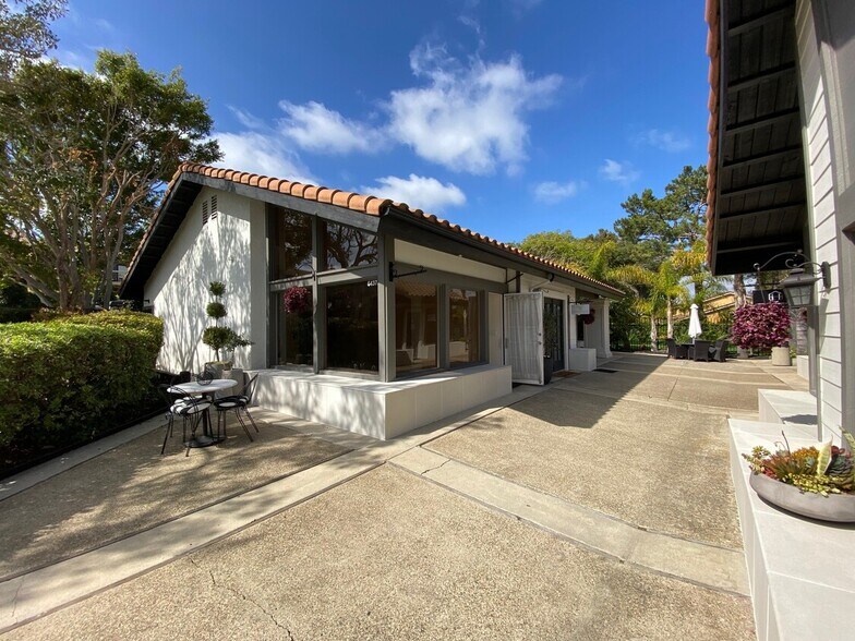 Primary Photo Of 6435-6437 Caminito Blythefield, La Jolla Office For Lease
